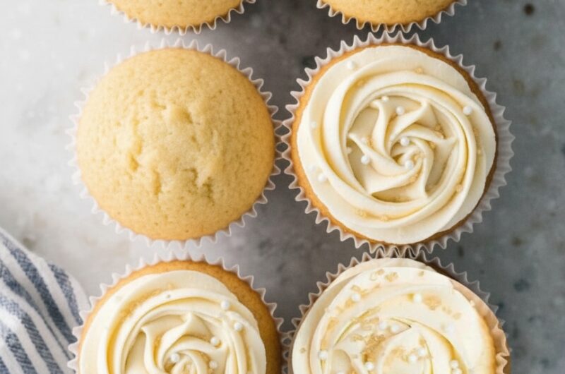 Almond Wedding Cake Cupcakes