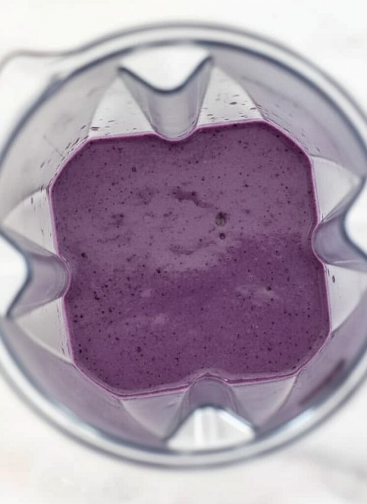Blueberry Avocado Smoothie (1)