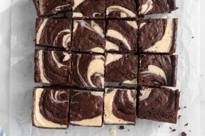 Creamy Cheesecake Brownies