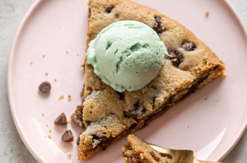 Chocolate Chip Cookie Pizza