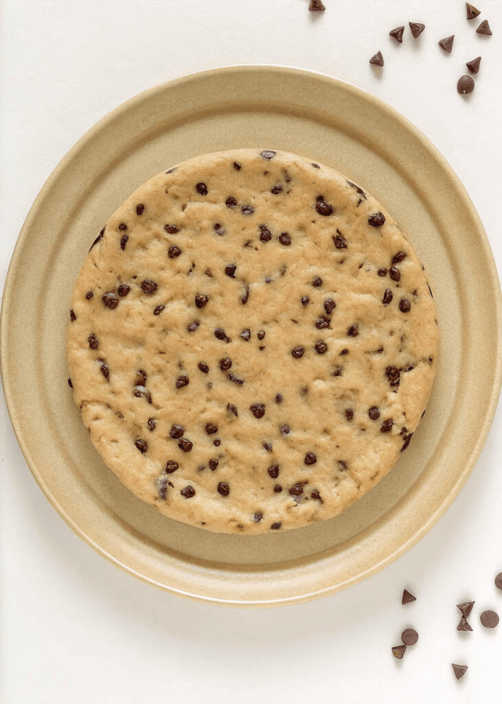 How to Make Chocolate Chip Cookie Pizza