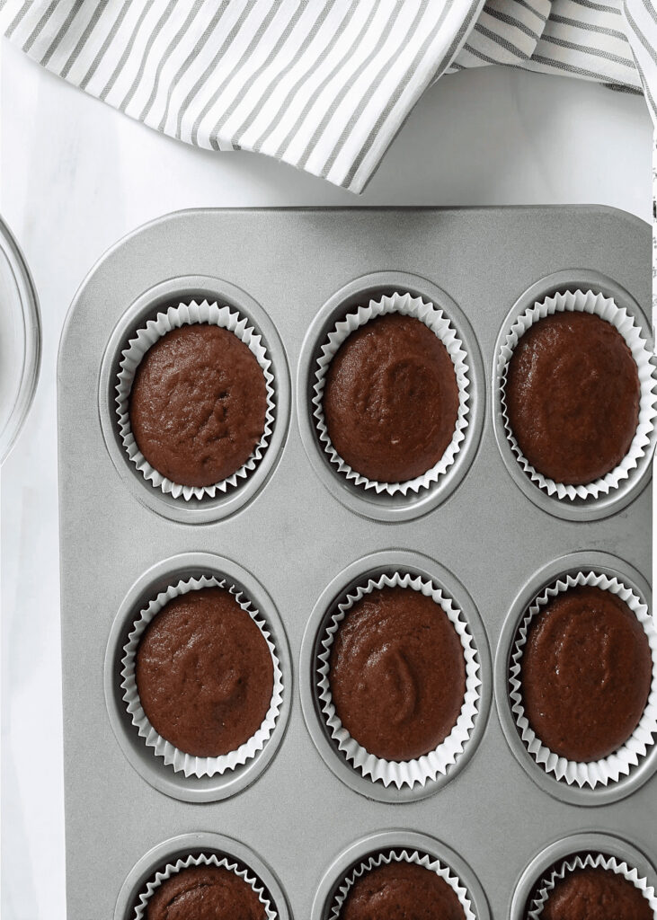 How to Make Paleo Chocolate Cupcakes