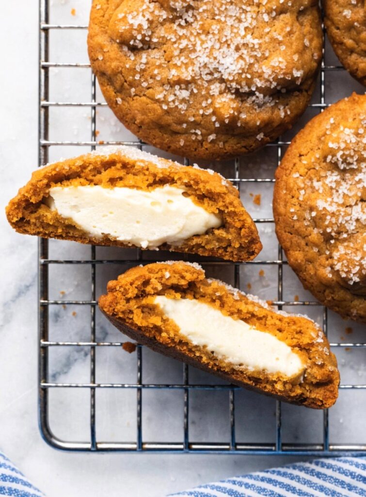 Pumpkin Cheesecake Cookies