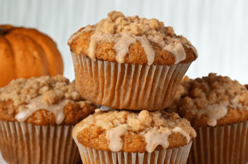 Pumpkin Crumb Cake Muffins