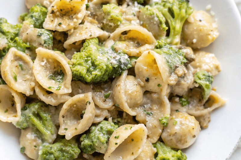 Sausage and Broccoli Pasta