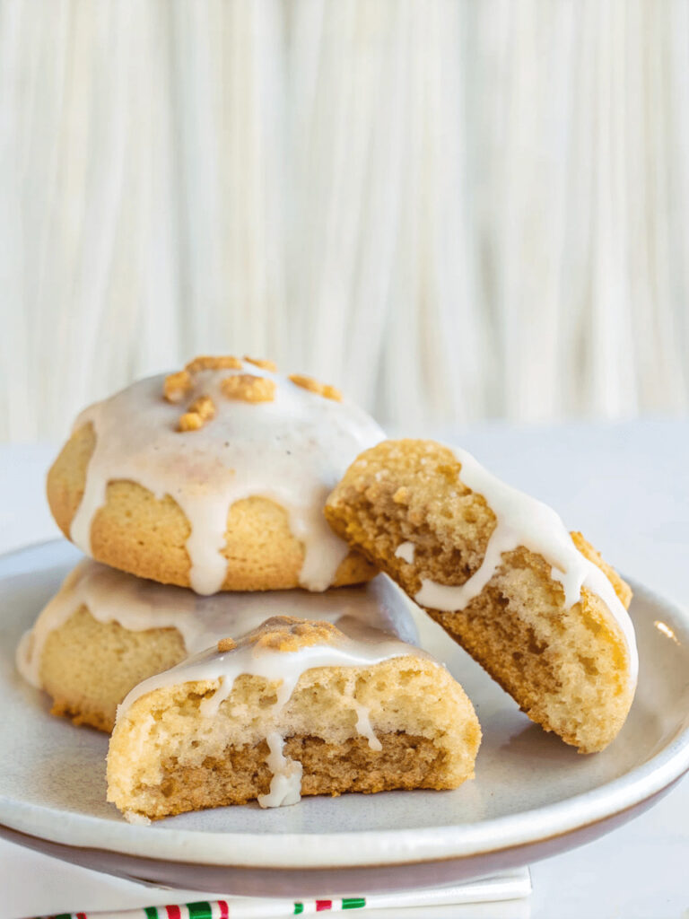 Italian Walnut Pillow Cookies 3