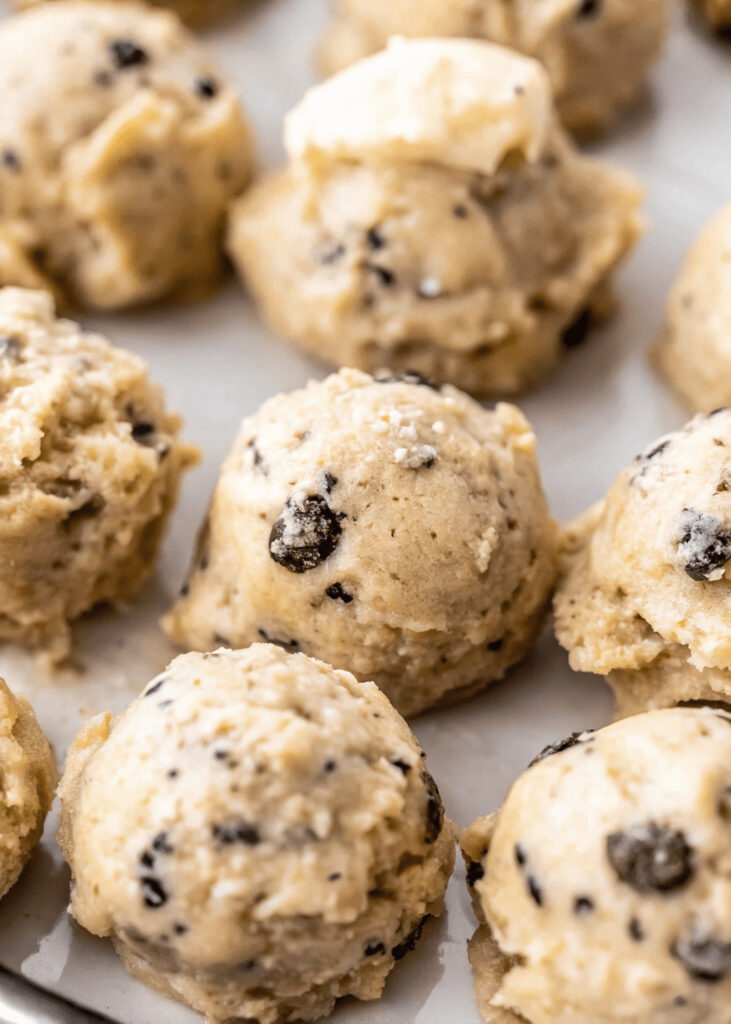 How to Make Cookies and Cream Cookies