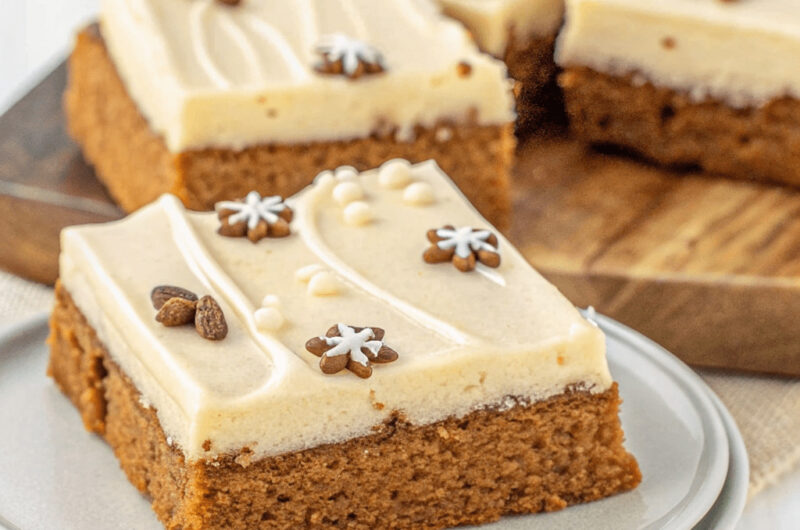 Gingerbread Cookie Bars