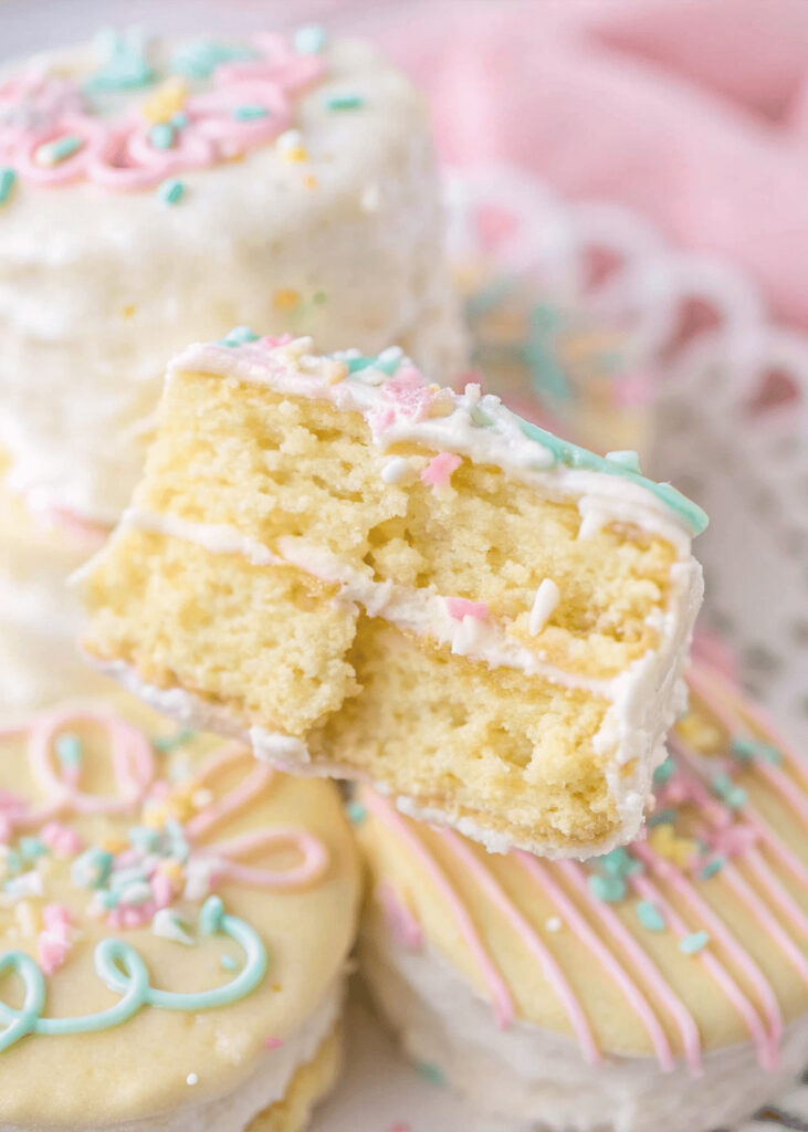 Mini Easter Egg Cakes