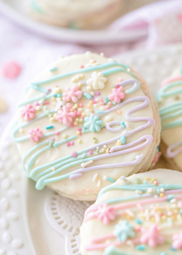 Mini Easter Egg Cakes