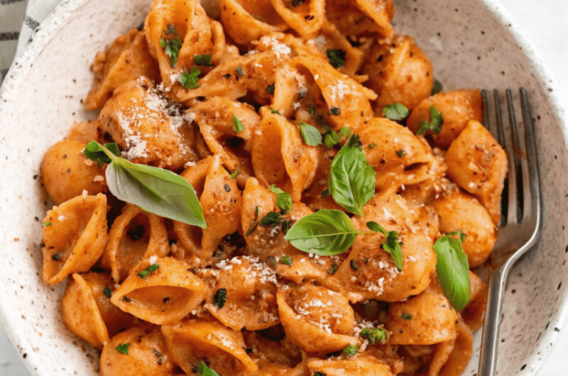 Creamy Tomato Pasta with Cashew Cream