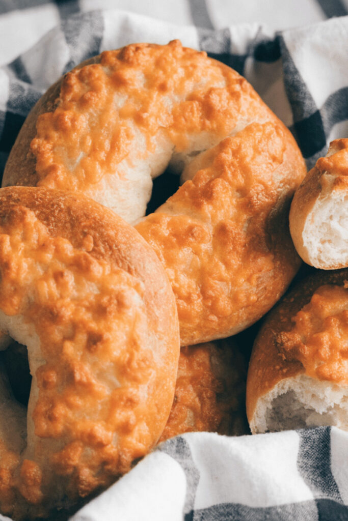 Easy Garlic Parmesan Bagels