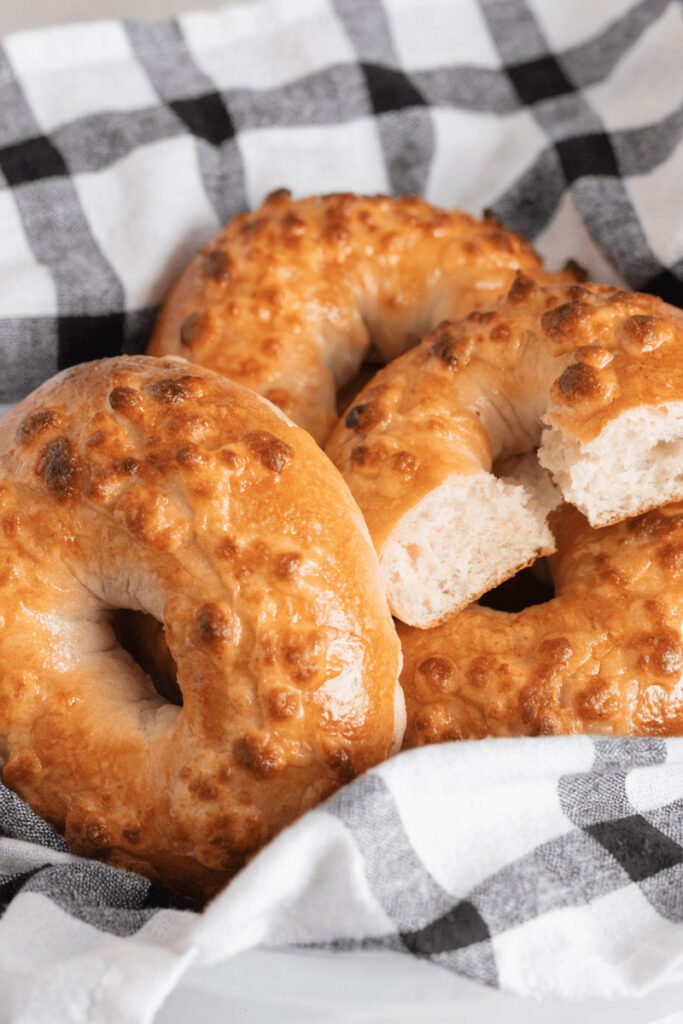 Easy Garlic Parmesan Bagels