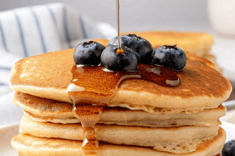 Fluffy Oat Flour Pancakes