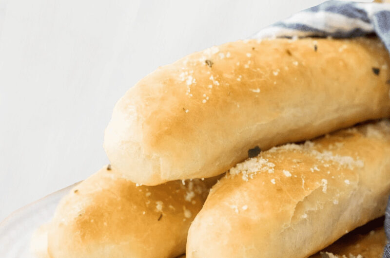 Easy Homemade Breadsticks
