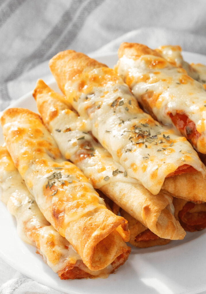 Keto Pizza Roll Ups